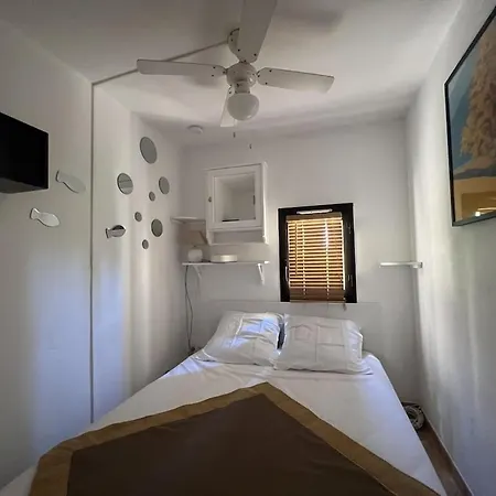 T2 Rez De Jardin 4 Personnes Acces Direct Piscine Superbe Vue / Parking Prive Ombrage L'am Apartment *